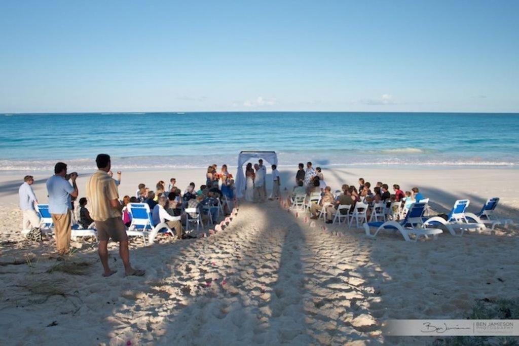 Sky Beach Club Bungalow Cabin ガバナーズ・ハーバー エクステリア 写真